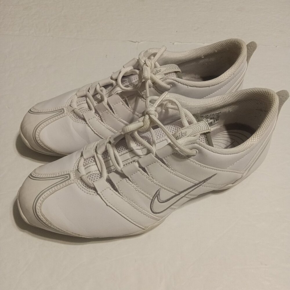 Nike Women's Musique Leather Dance Sneakers Size 9 314172-110 white/grey